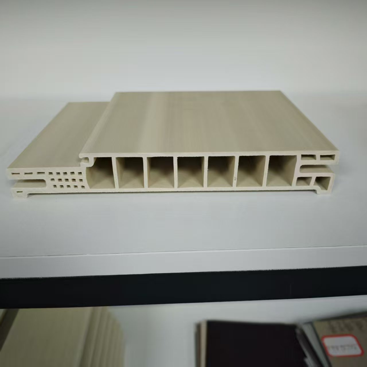 100/140/180/220 mm A-type WPC dørramme for 40 mm/45 mm panel